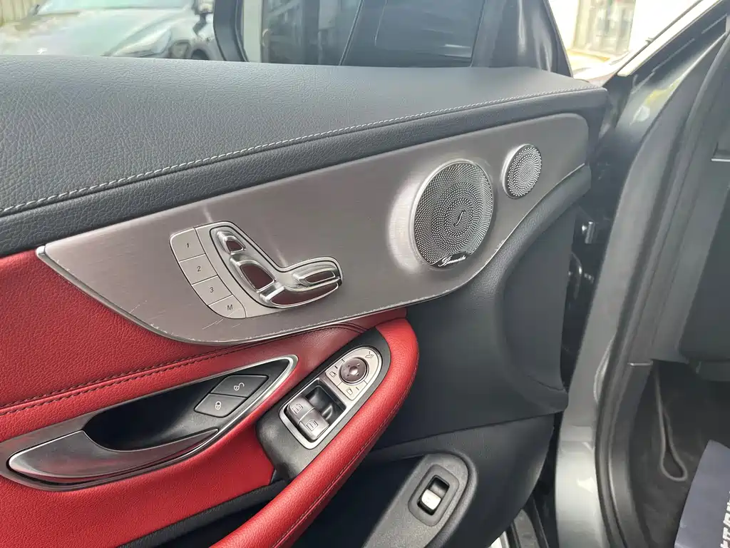 Mercedes-Benz C-Class 2022 — фото 7