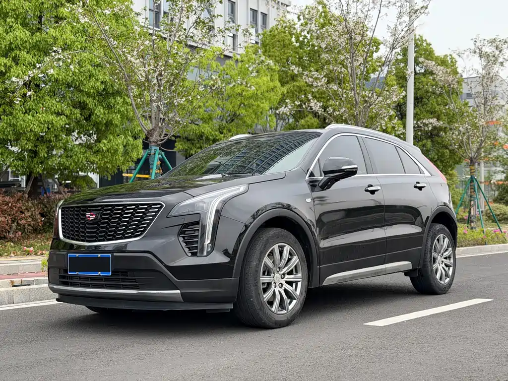 Cadillac XT4 2021 — фото 1