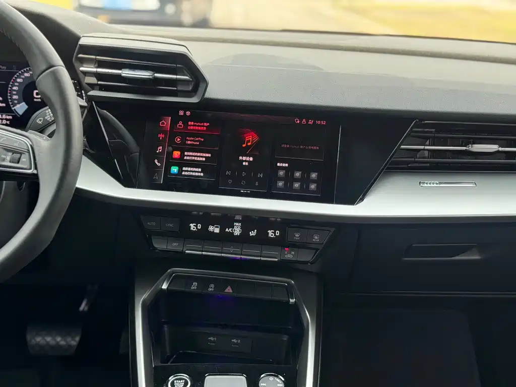 Audi A3 2021 — фото 20