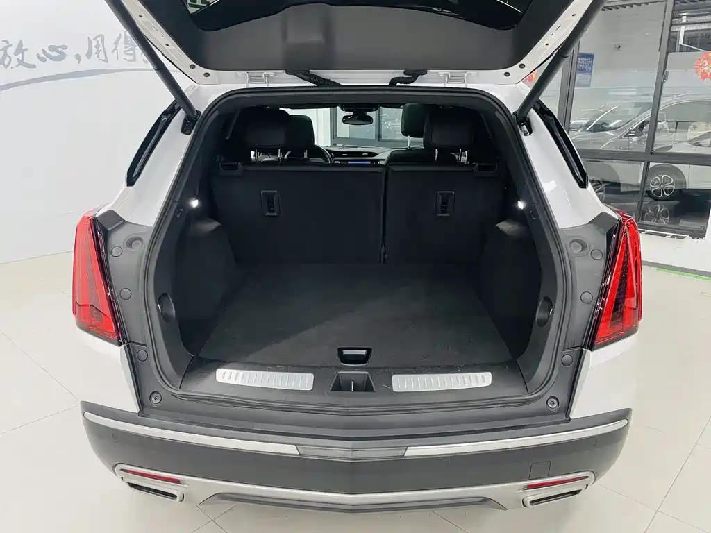 Cadillac XT5 2024 — фото 13