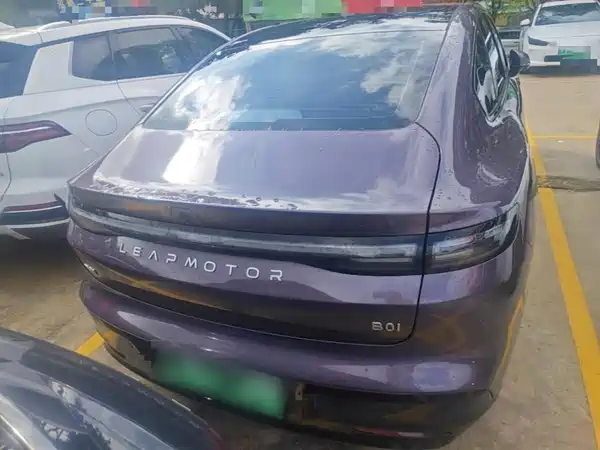 Leapmotor B01 2025