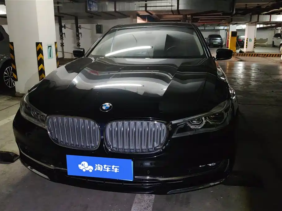 BMW 7 Series 2018 — фото 2