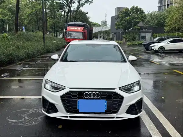 Audi A4L 2023
