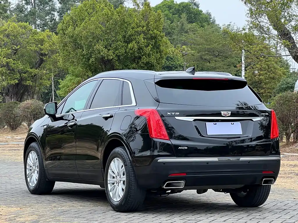 Cadillac XT5 2018 — фото 4