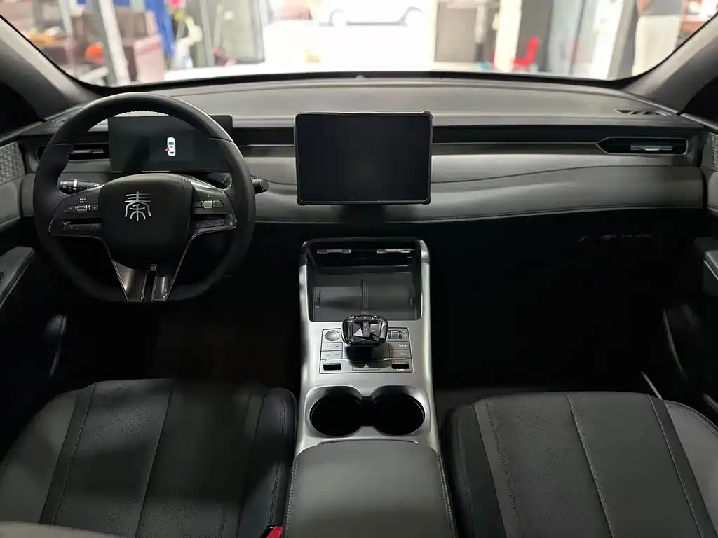 BYD Qin PLUS 2025 — фото 11
