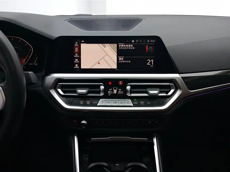 BMW 3 Series 2022 — фото 13
