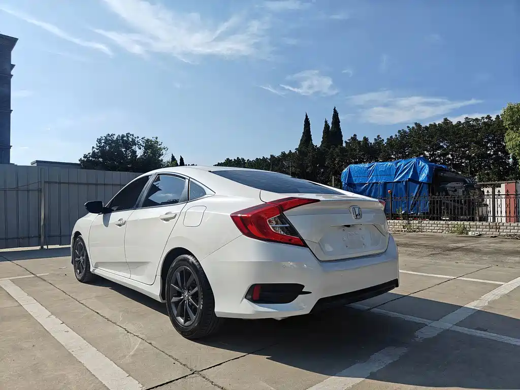 Honda Civic 2020 — фото 4