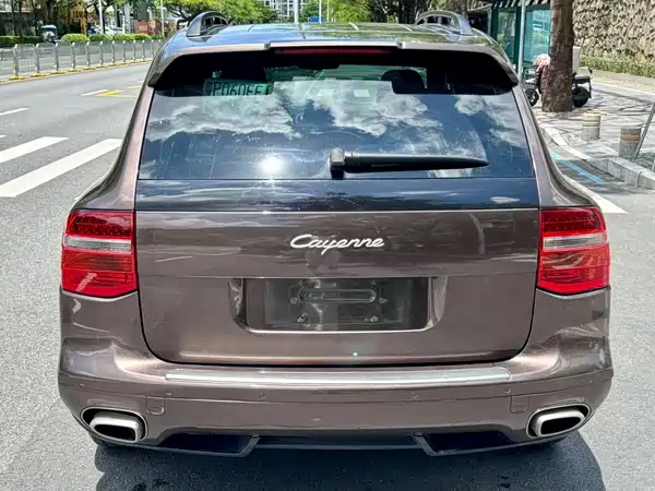 Porsche Cayenne 2011
