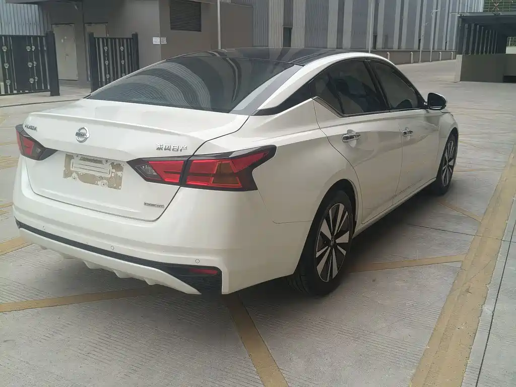 Nissan Teana 2021