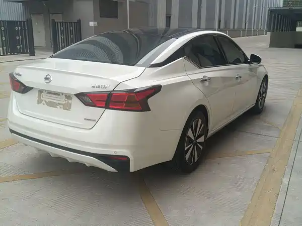 Nissan Teana 2021