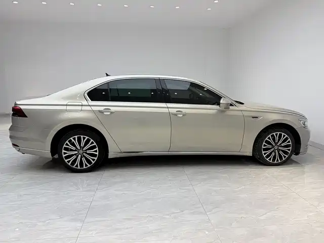 Volkswagen Phideon 2018 — фото 7
