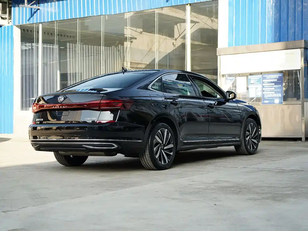 Volkswagen Passat 2024 — фото 7
