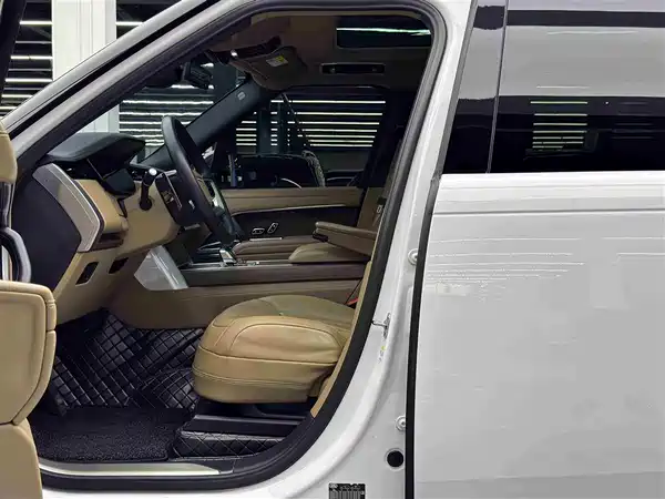 Land Rover Range Rover 2024