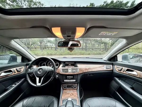 Mercedes-Benz CLS 2012