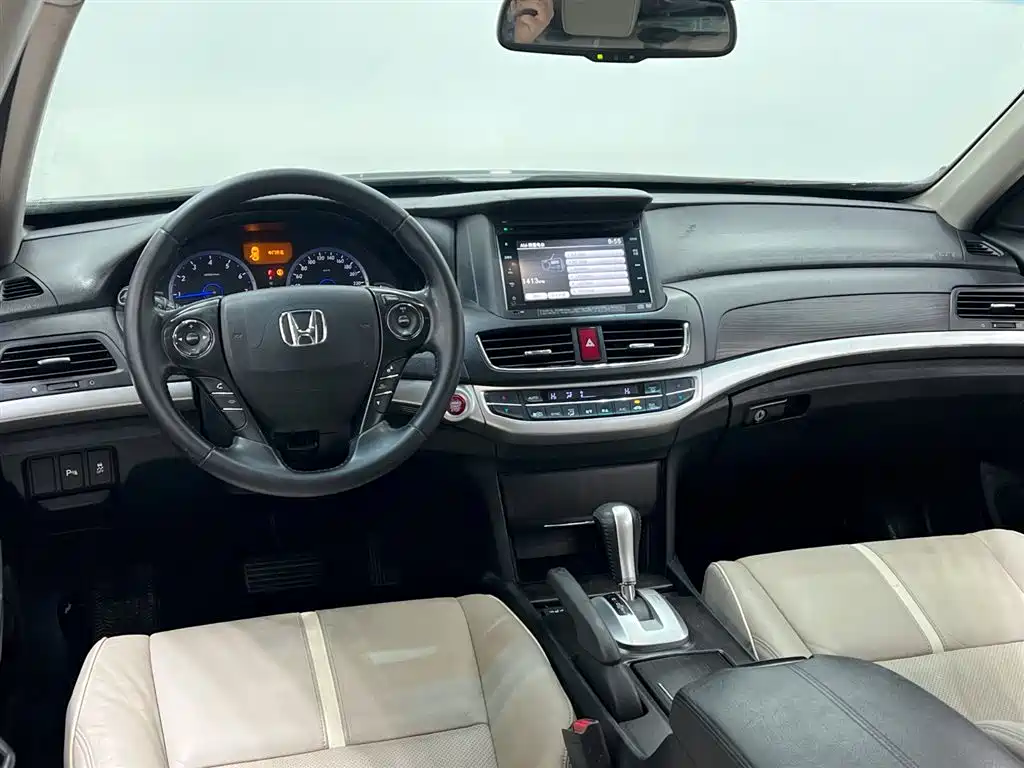 Honda Crosstour 2015 — фото 15