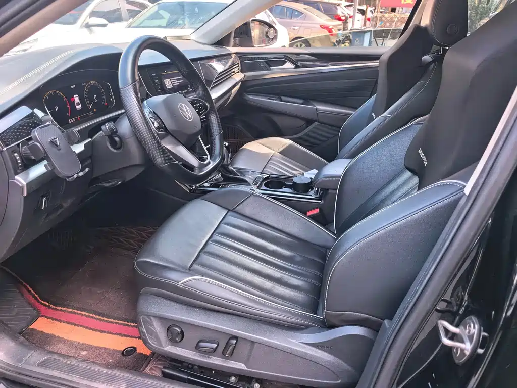 Volkswagen Passat 2023