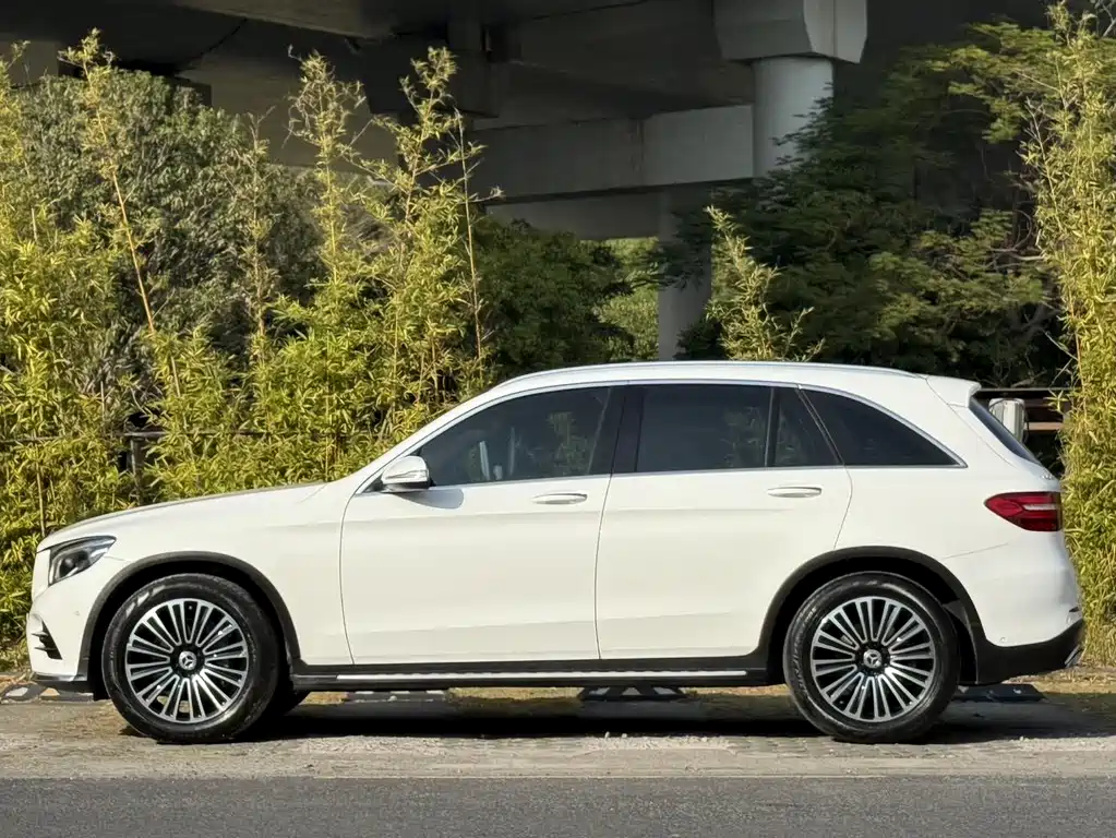 Mercedes-Benz GLC 2018 — фото 8