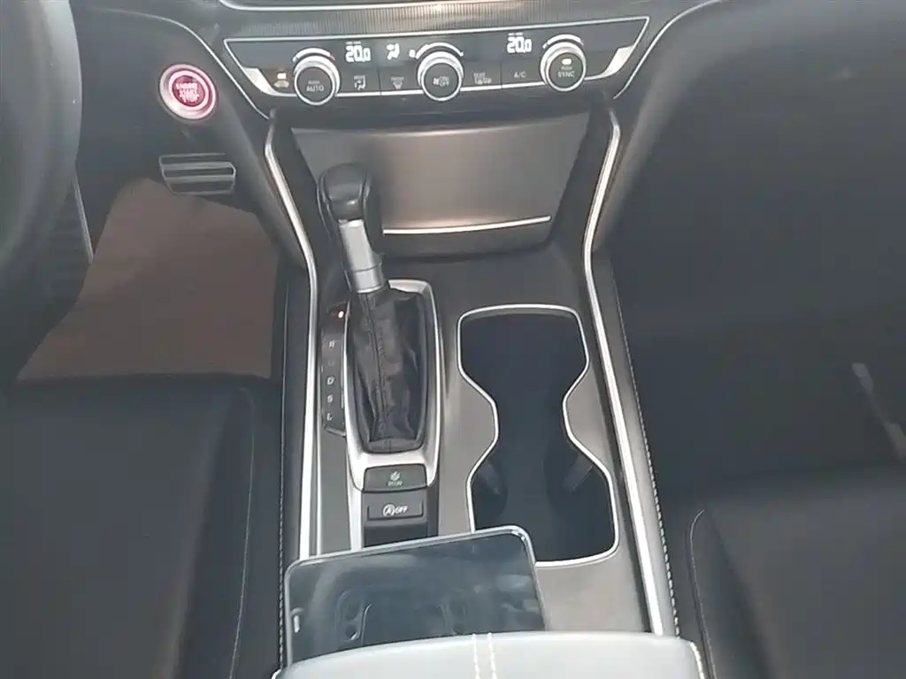 Honda Accord 2022 — фото 14