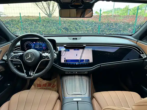 Mercedes-Benz E-Class 2024