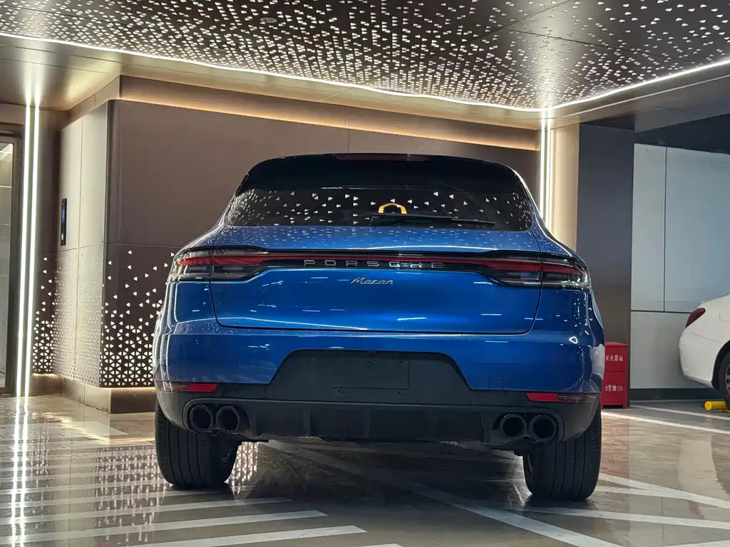 Porsche Macan 2019 — фото 22