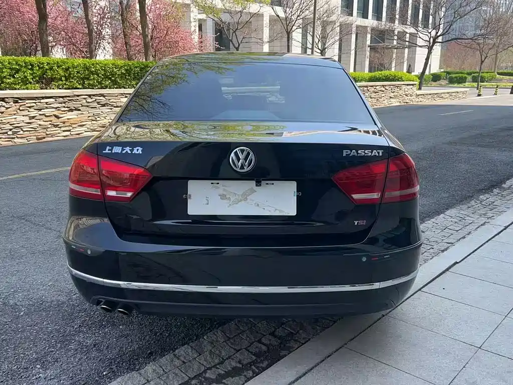 Volkswagen Passat 2015 — фото 6