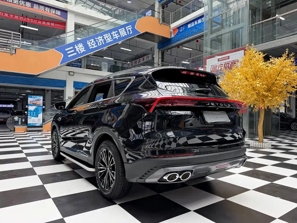 Jetour Jietu X70 PLUS 2022 — фото 17