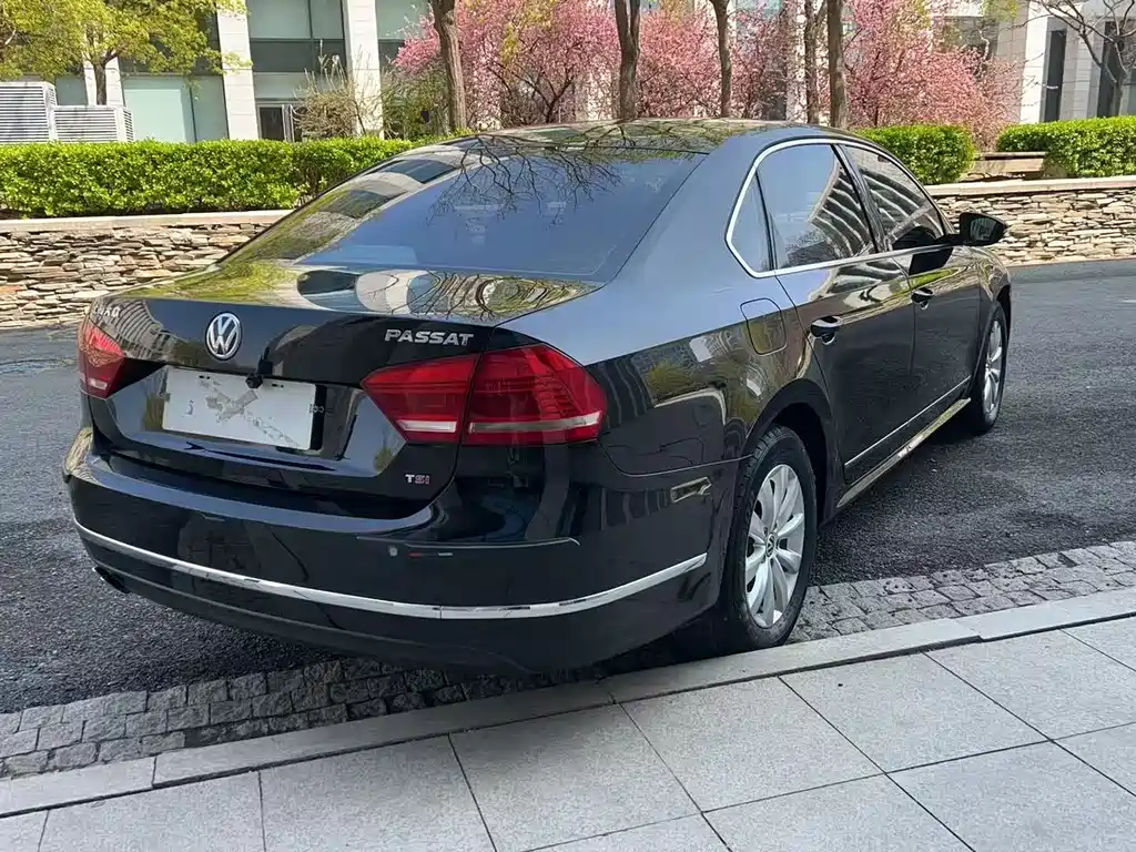 Volkswagen Passat 2015 — фото 5