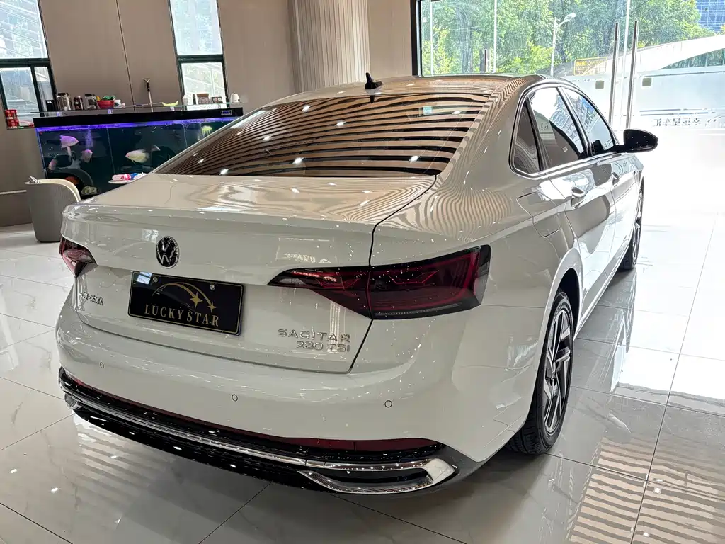 Volkswagen Sagitar 2022