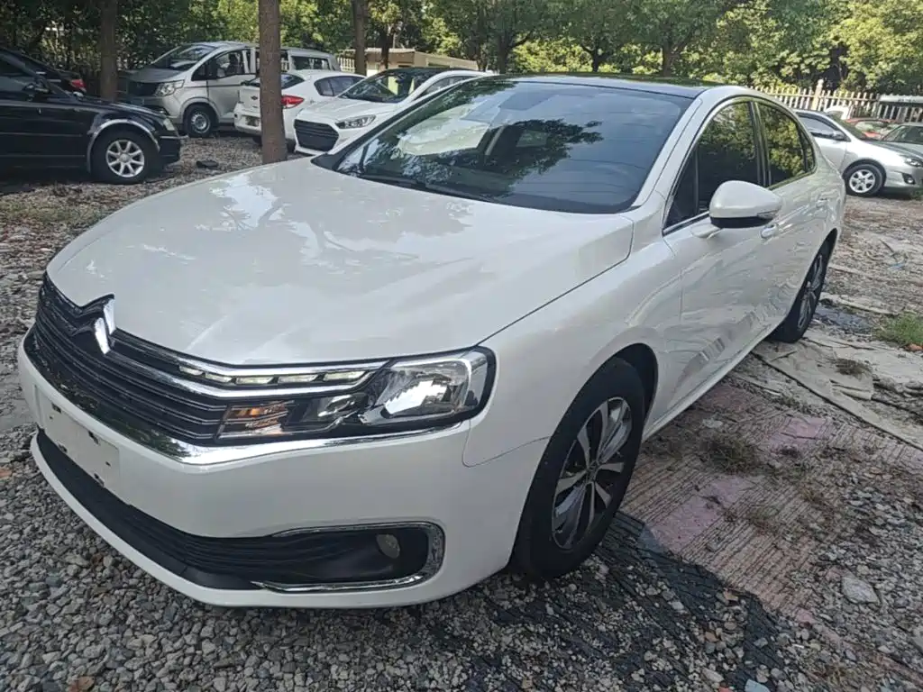 Citroën C6 2023 — фото 1