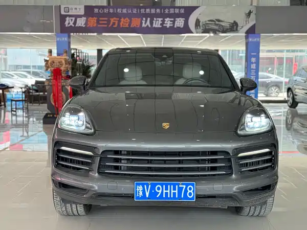 Porsche Cayenne 2022