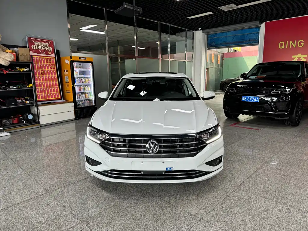 Volkswagen Sagitar 2022