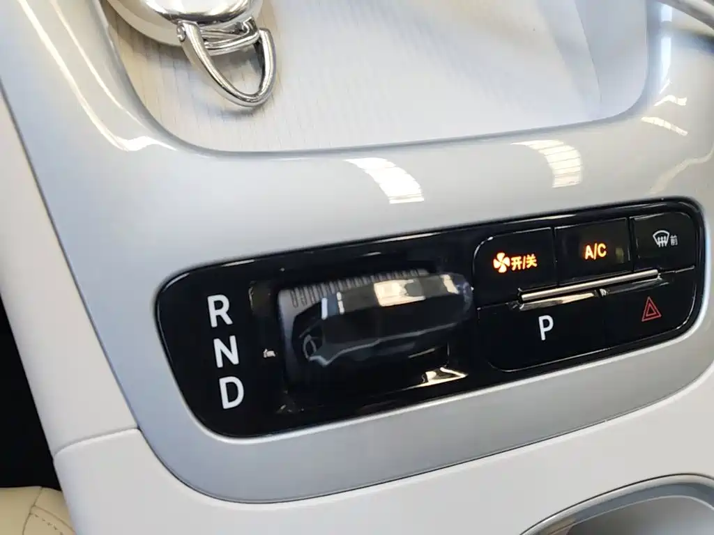 Geely Galaxy Starwish 2026 — фото 14