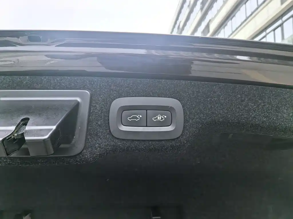 Volvo S90 2017 — фото 17