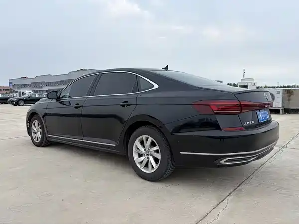 Volkswagen Passat 2024