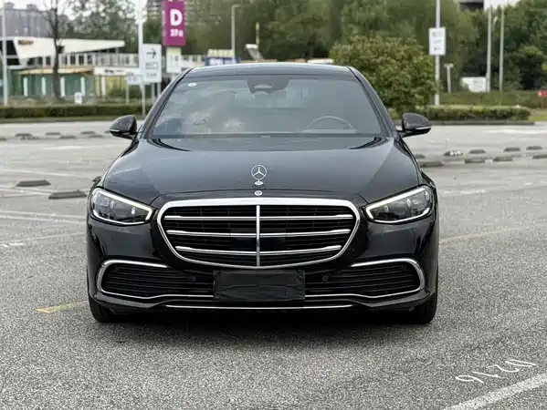 Mercedes-Benz S-Class 2023