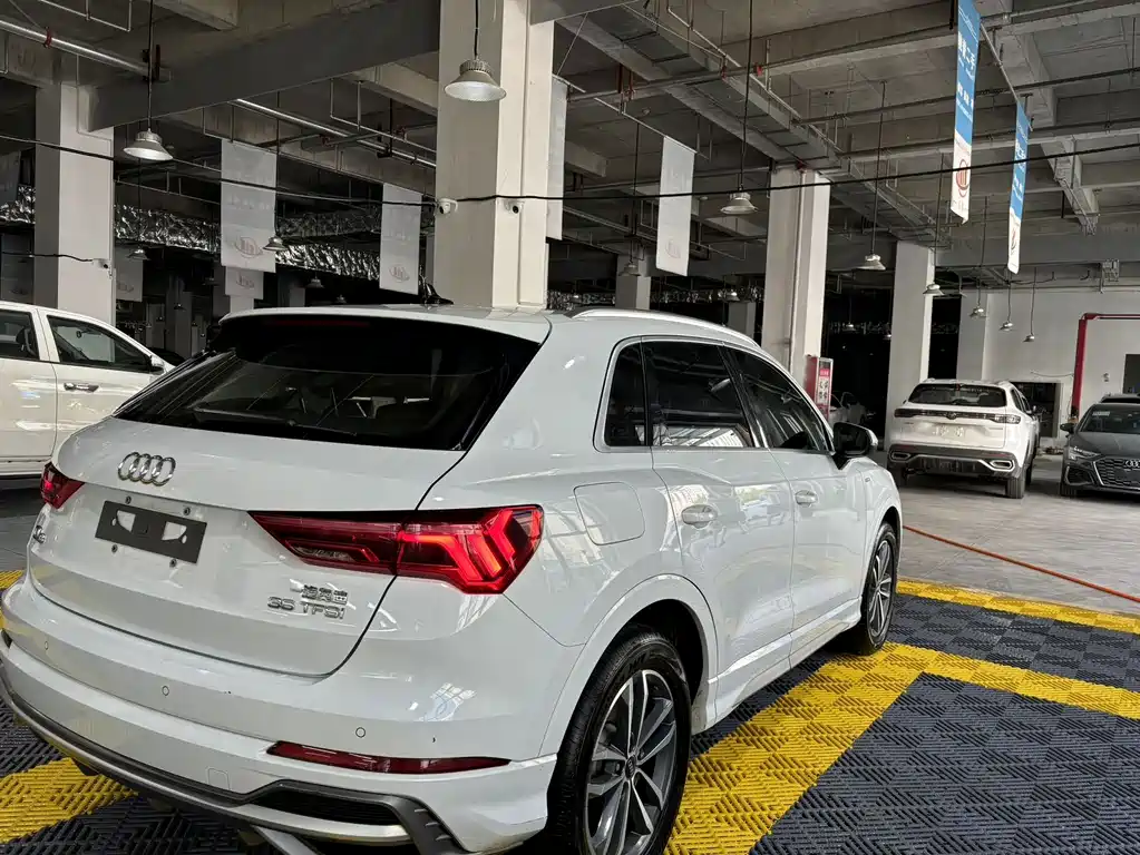 Audi Q3 2023
