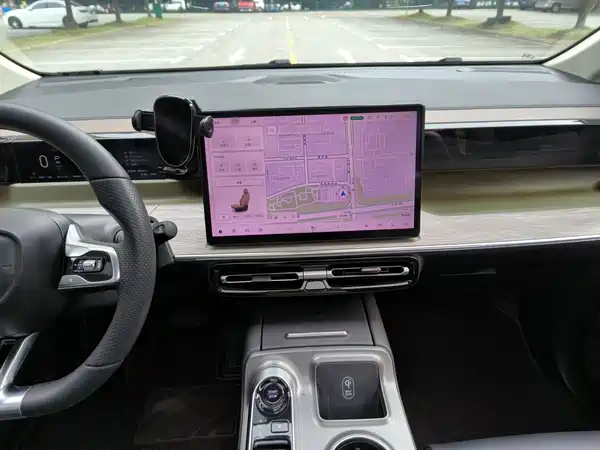GAC Trumpchi E8 PHEV 2024