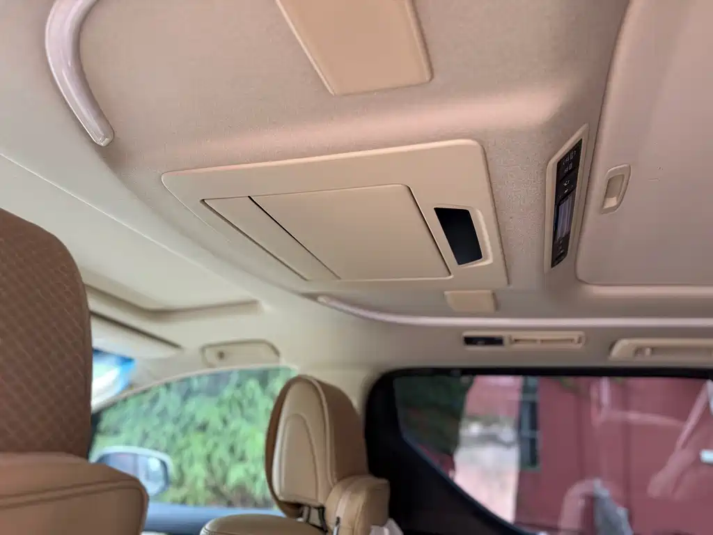 Toyota Alphard 2021 — фото 14
