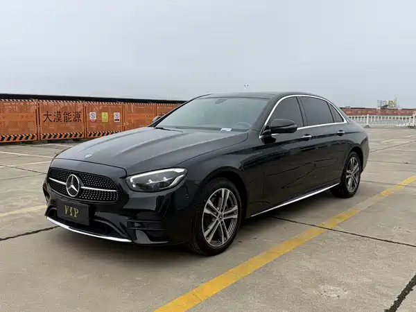 Mercedes-Benz E-Class 2022