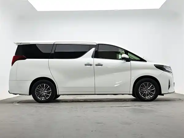 Toyota Alphard 2020