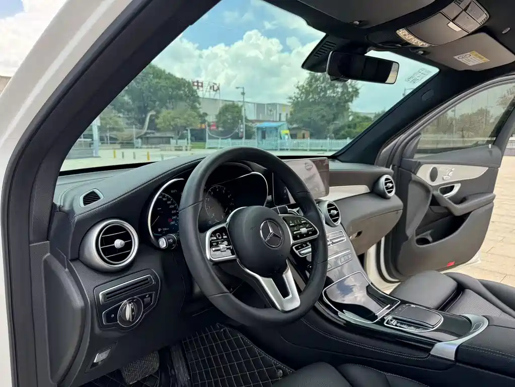 Mercedes-Benz GLC 2021 — фото 11