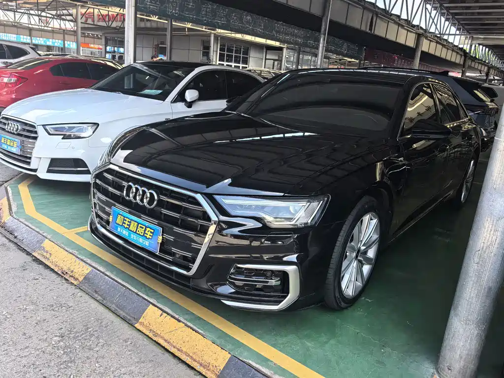 Audi A6L 2022 — фото 1
