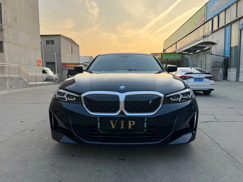 BMW i3 2023