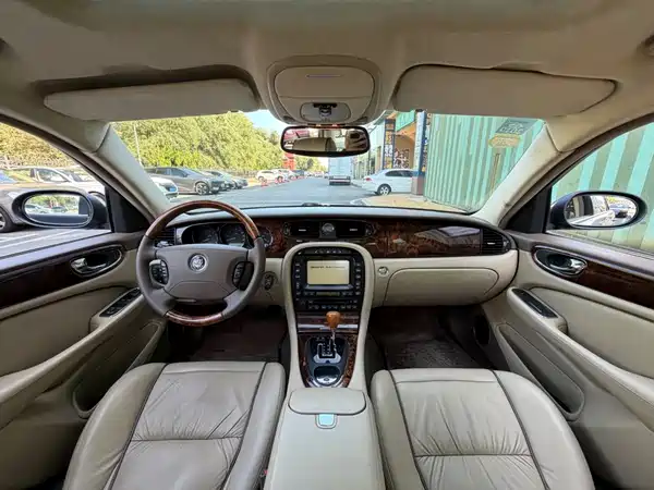 Jaguar XJ 2005