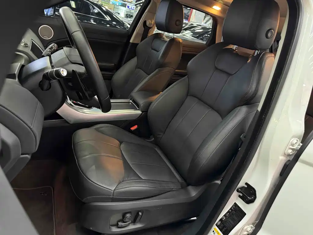 Land Rover Range Rover Evoque 2018 — фото 21