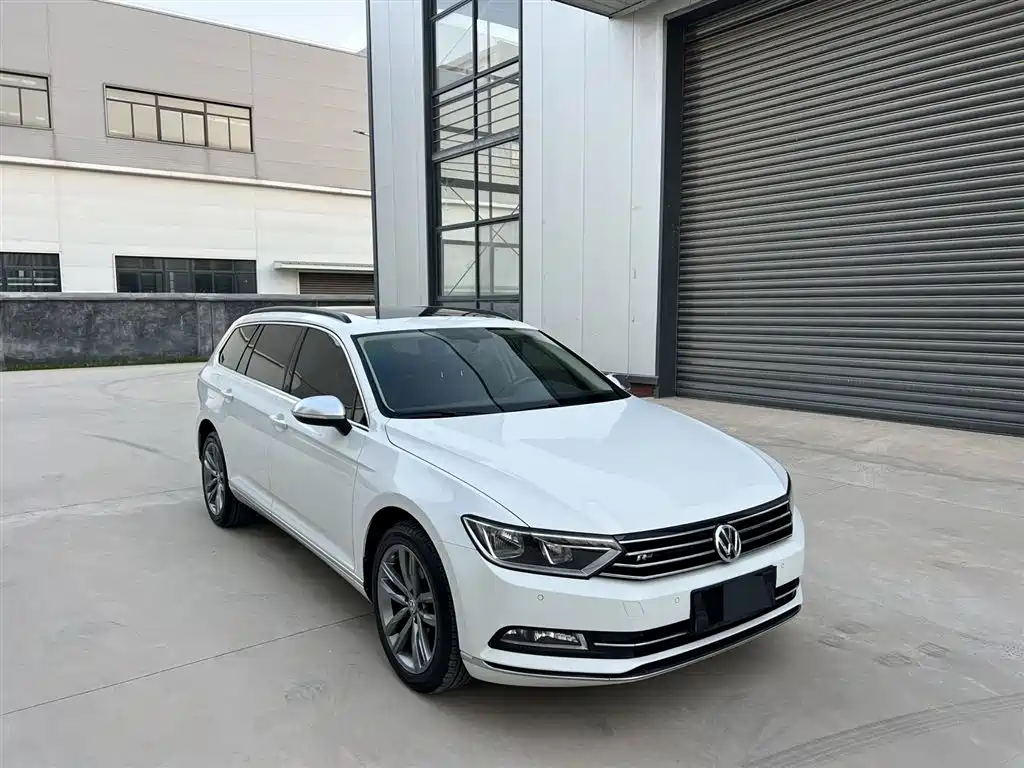 Volkswagen Viloran 2019 — фото 2