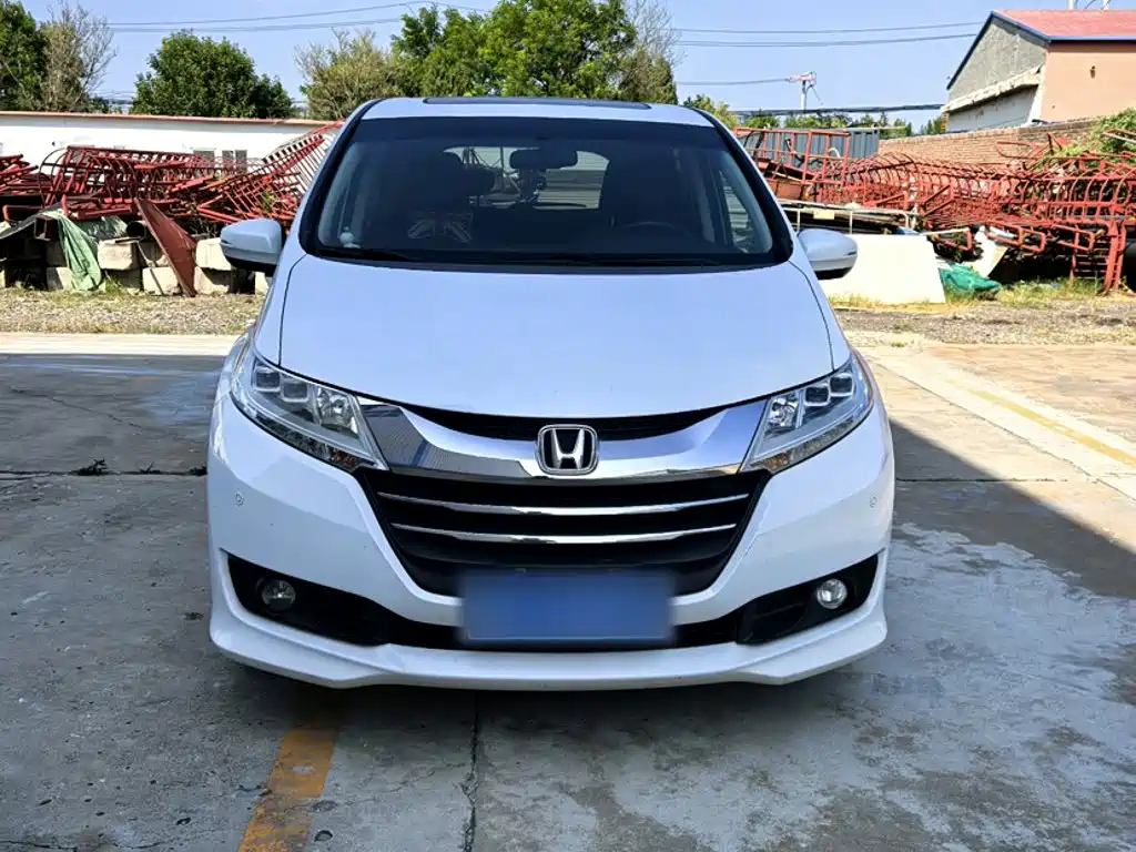 Honda Odyssey 2016 — фото 21