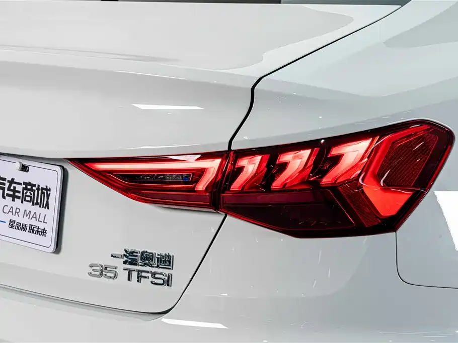 Audi A3 2024 — фото 8
