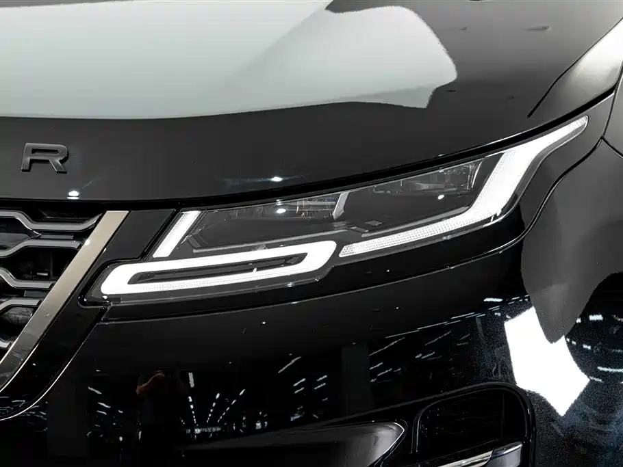 Land Rover Range Rover Evoque 2024 — фото 4