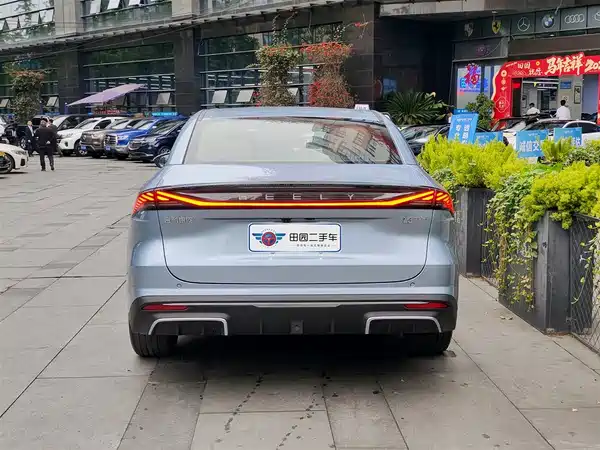 Geely Galaxy L6 2025